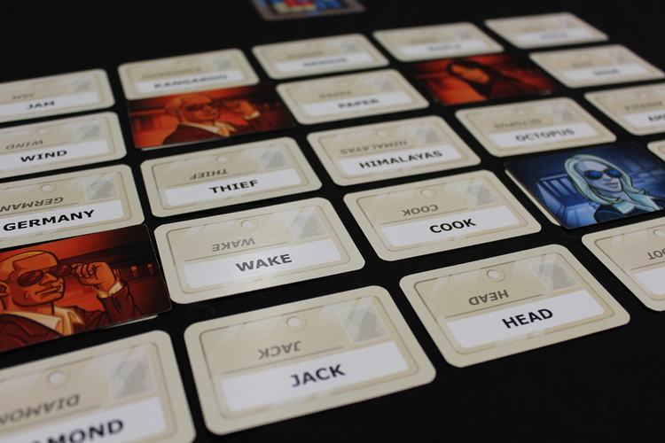 5 for the 5th - Party Games Codenames